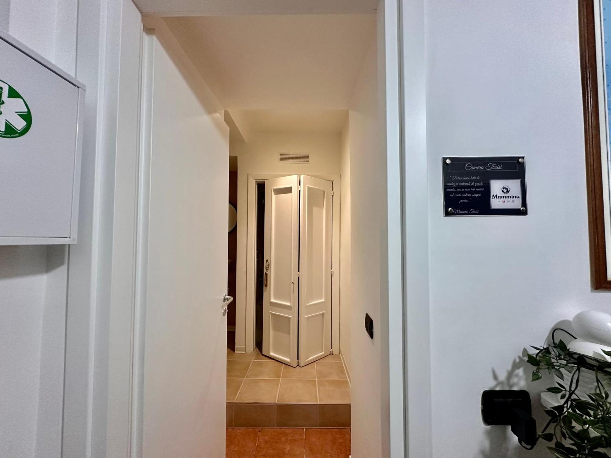 Mammina Home Napoli Exterior foto